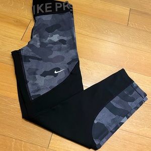Nike Pro Womens Camo Cropped Tights 7/8 BV3098